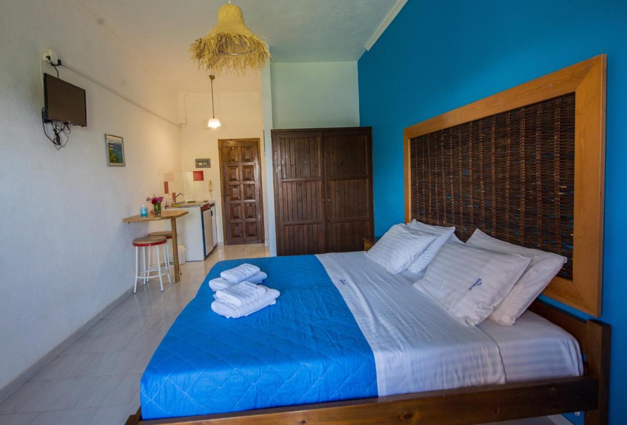 Villa Spyridoula Studios On The Beach Sidárion Exterior foto