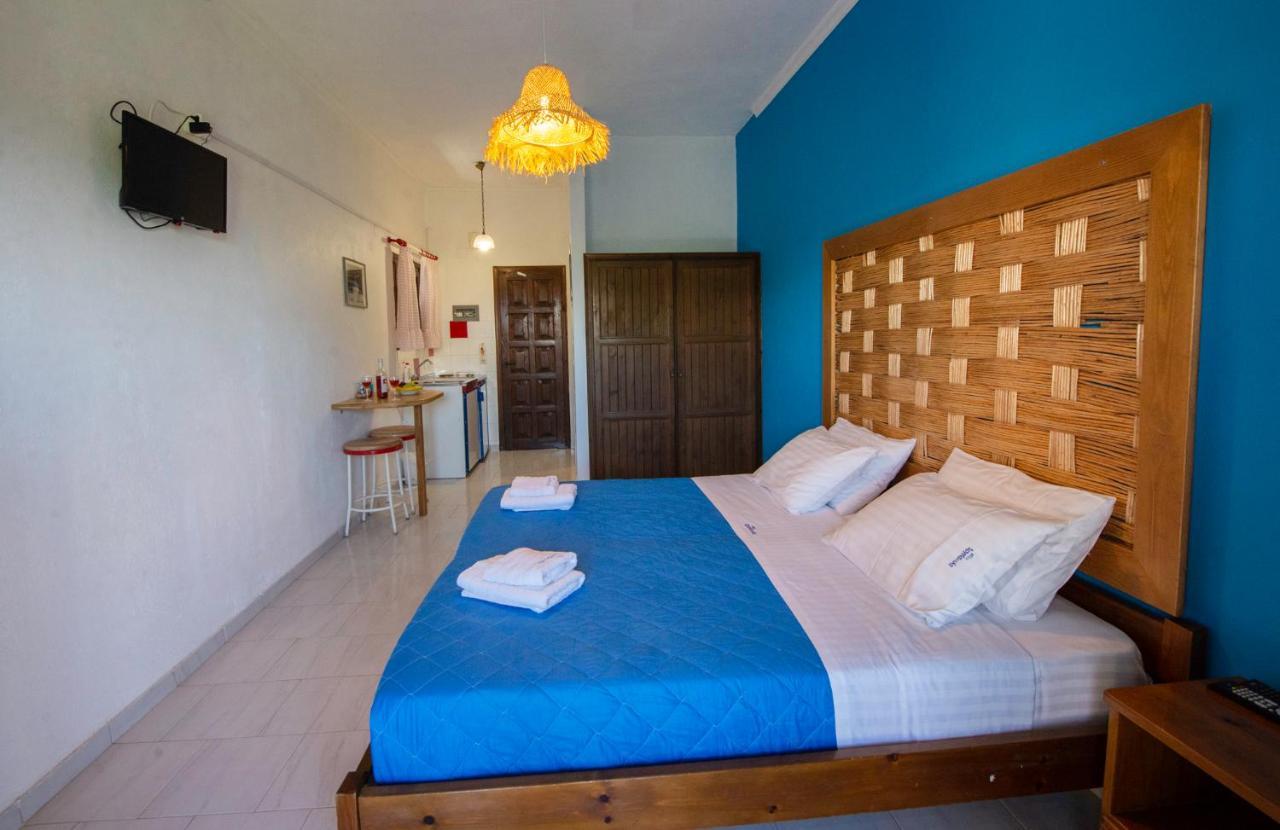 Villa Spyridoula Studios On The Beach Sidárion Exterior foto
